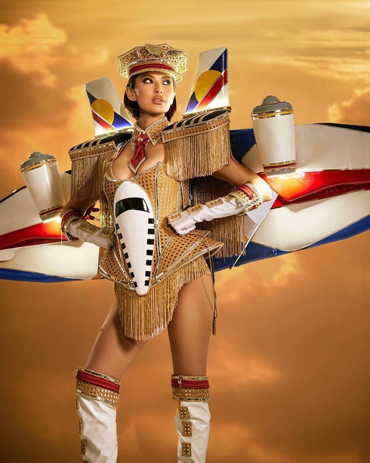 Michelle Dee S National Costume In Miss Universe Newspapers