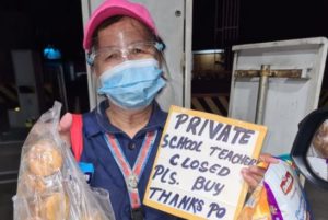 Private School Teacher Forced to Sell Bread After Losing Job Due to Pandemic