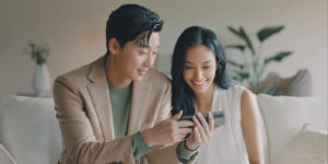 Girl in Smart Ad