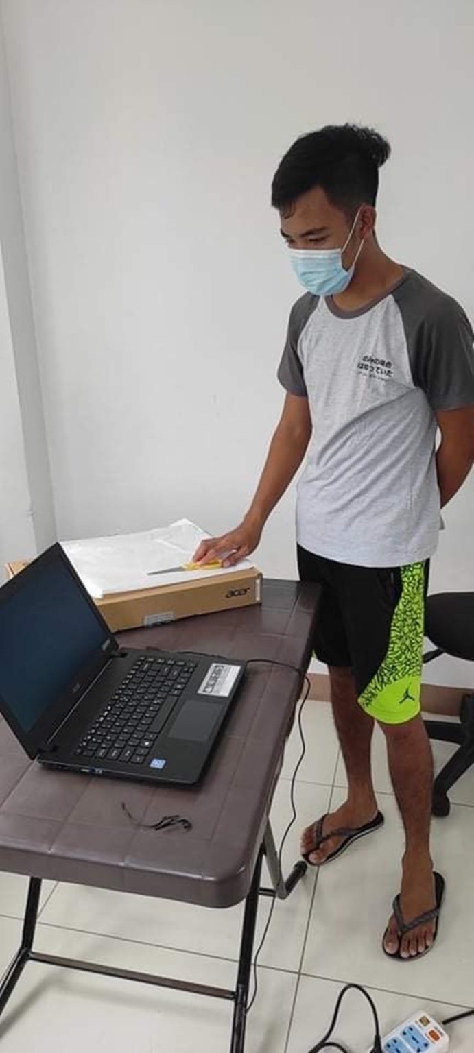Viral Student Victimized by Online Scam Receives Real Laptop from Kind