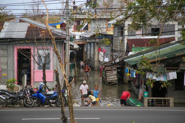 Camarines Sur Town Remains Submerged In Floodwaters Due To Rolly