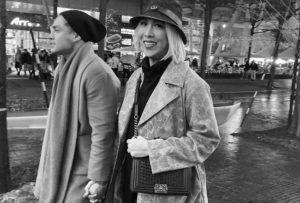Ion Perez Posts Holding Hands Photo with Vice Ganda; Netizens React