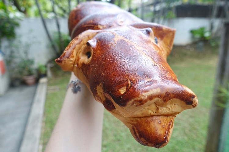 Lechon Bread