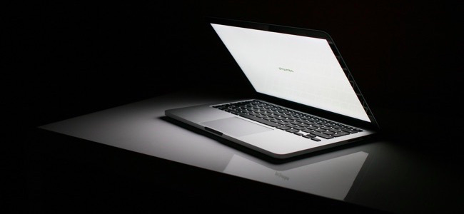 laptop does lowering the brightness reduce heat