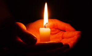 Veteran Comedian Will Die in 2021 According to a Psychic