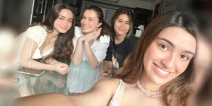 Sunshine Cruz and her daughters