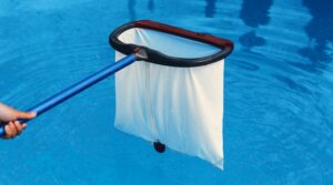 pooping in swimming pool