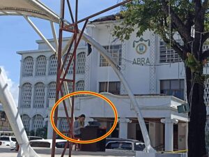 Abra Capitol Employee