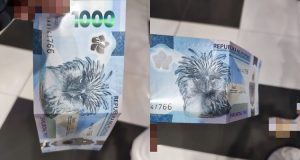 folded P1000 bill