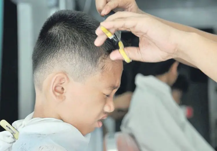 3 Male Students Went Viral For Cutting Long Hair Before F2F Classes