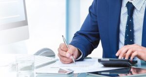 accountant qualified theft