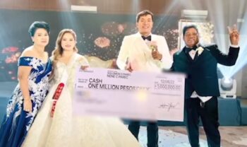 newlywed received cash gifts