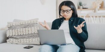 WI-FI NETWORK, woman with computer 2