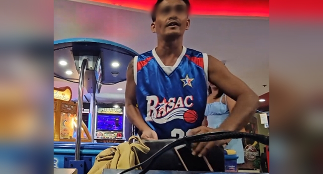 Cellphone Snatcher Caught on Camera While Stealing at an Arcade ...