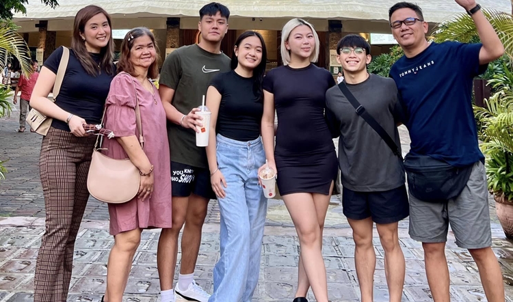 Mom Of Carlos Yulo’s Girlfriend Shares Heartfelt Message To Olympic ...