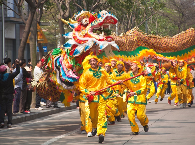 Lucky Number and Color 2025 Based on Chinese Animal Zodiac Sign — Feng