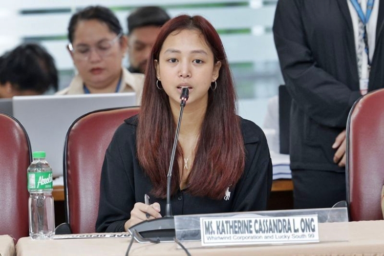 Cassandra Ong