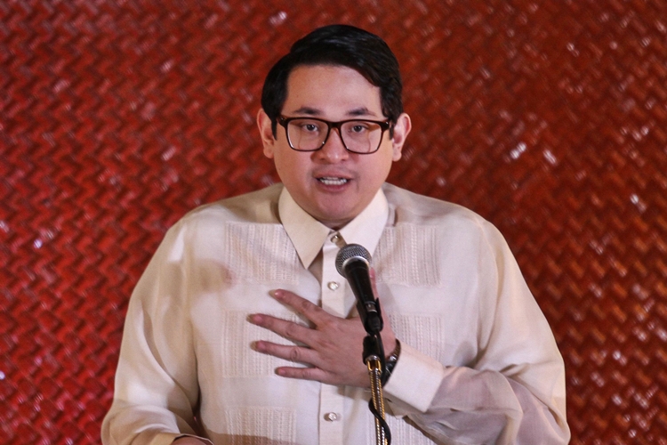 Bam Aquino