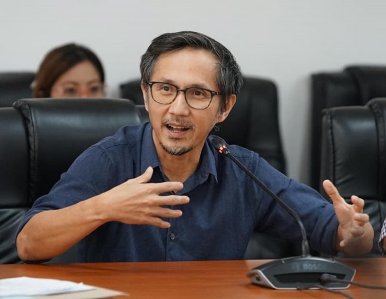 DPWH Chief Vince Dizon