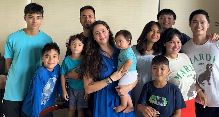 Kat Hermosa, Kristine Hermosa Family