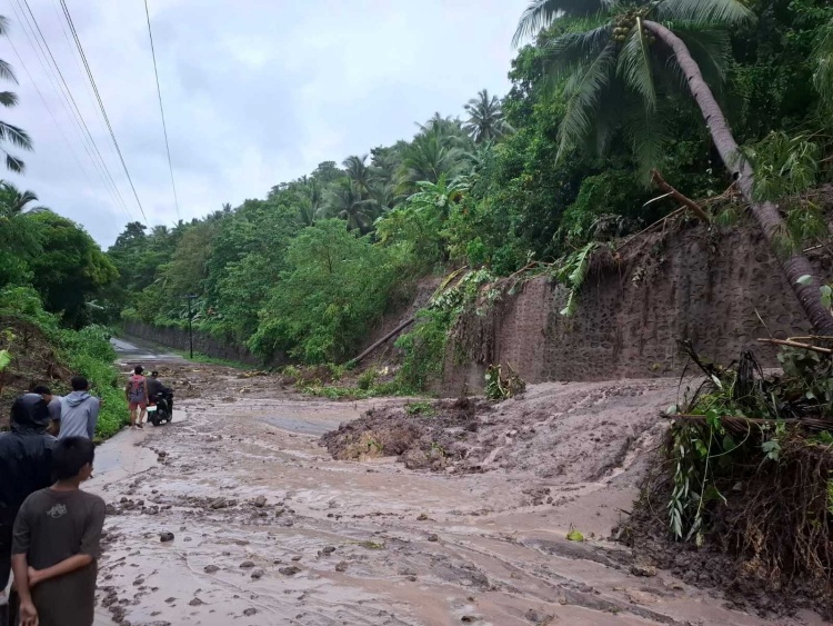 Typhoon Opong Leyte