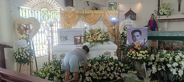 Jessie James Manatad