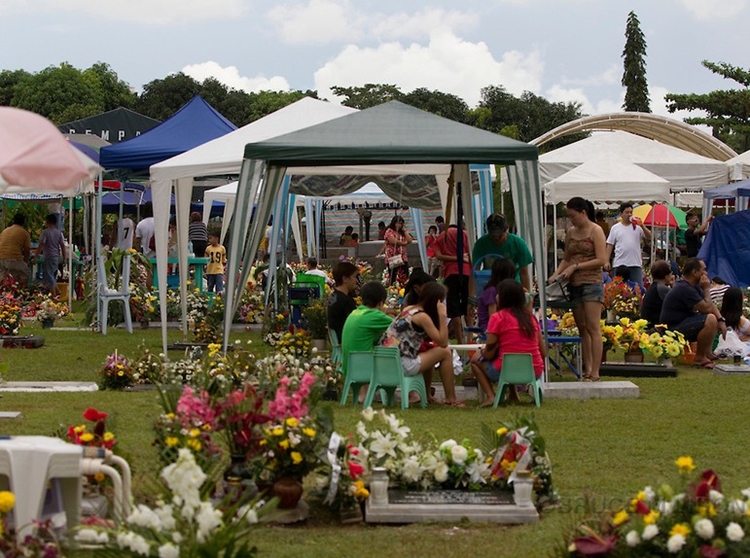Reminiscing Departed Family Members