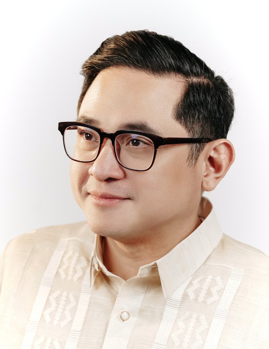 Senator Bam Aquino official portrait in barong