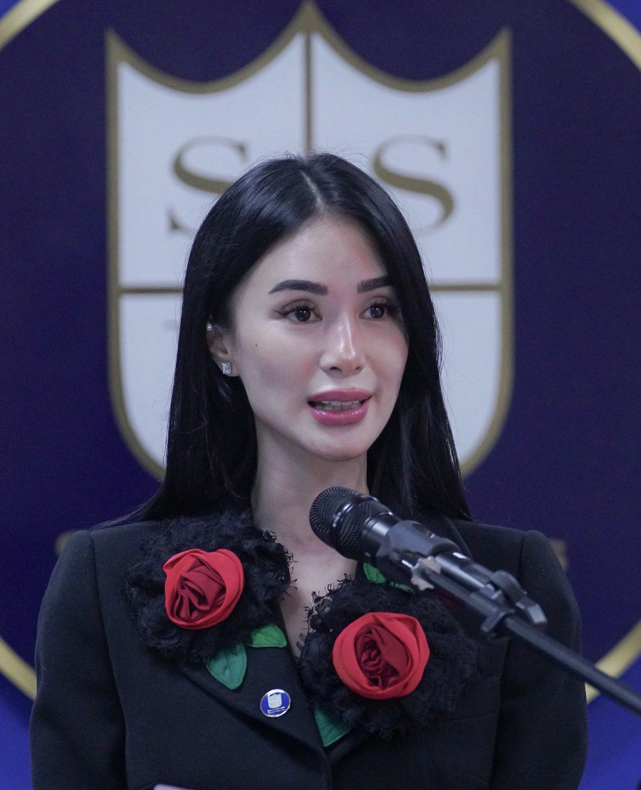 Heart Evangelista speaking at a podium in 2025